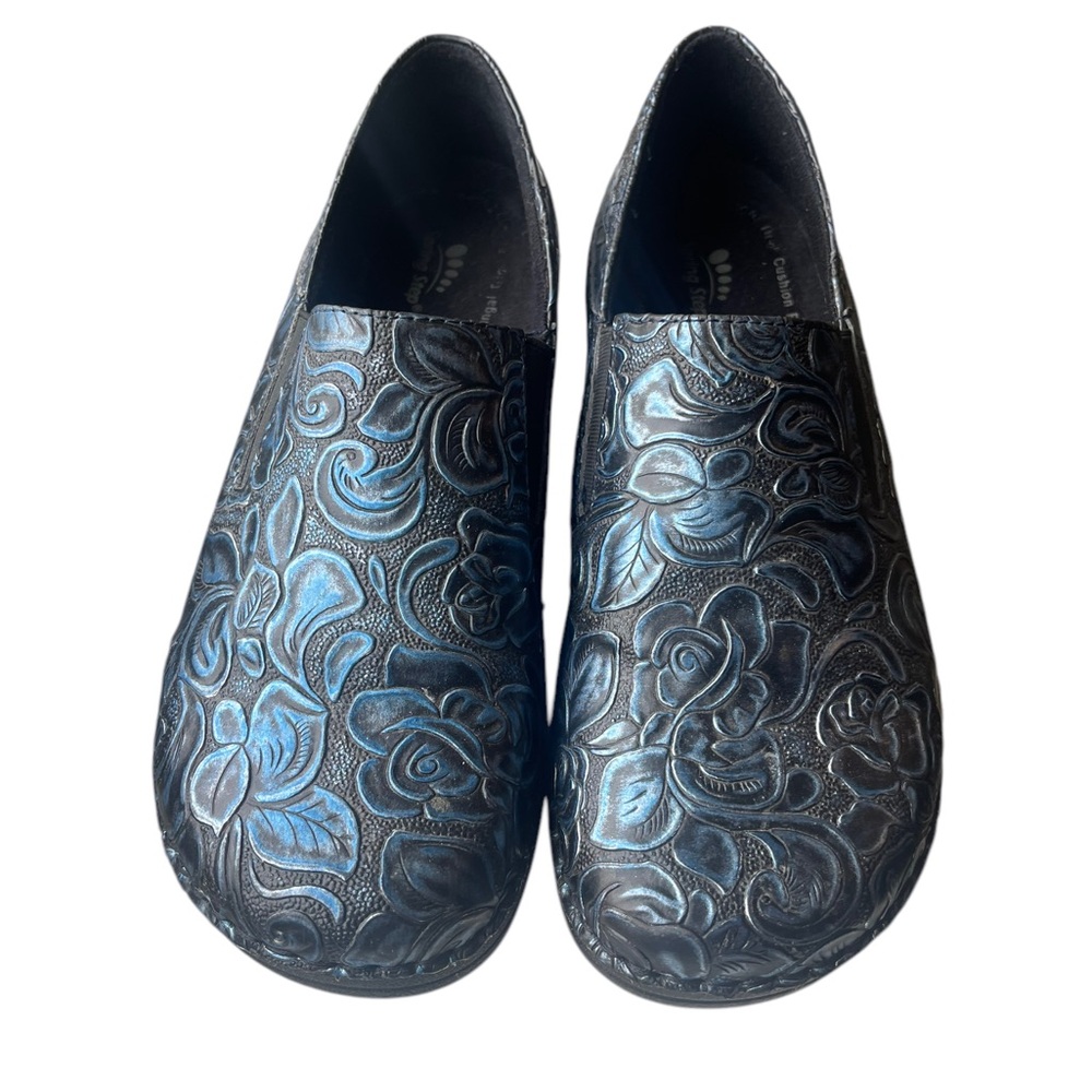 Spring Step Manila Slip On Comfort Shoe Hybrid Blue Floral Tooled Leather Sz 8.5 - Picture 1 of 12